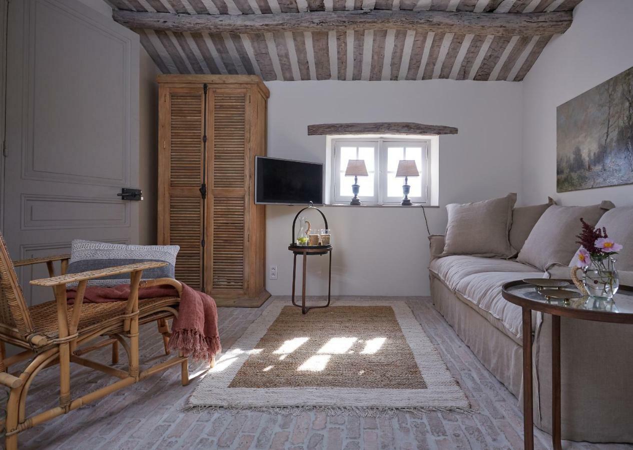 L'Escale Du Ciel Bed & Breakfast Le Bar-sur-Loup Exterior photo